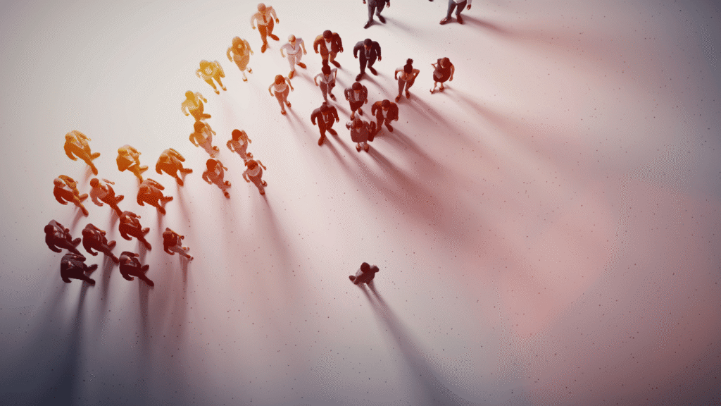 مجموعة من الأشخاص الصغار يشكلون سهماً يقودهم شخص واحد. يمثل أهمية القيادة وإظهار الكفاءة للوصول إلى ترقية في العمل، حتى دون لقب إداري.